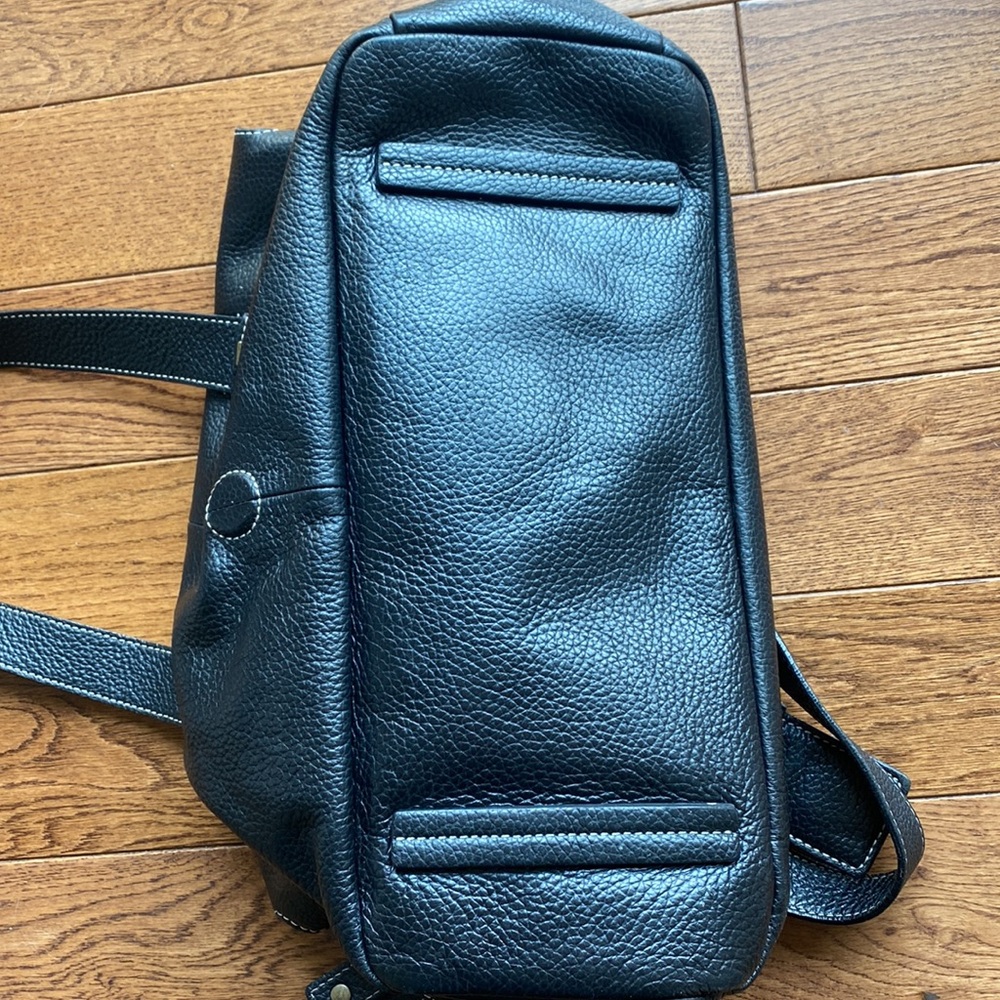 Adrienne Vittadini Handbag - Picture 12 of 12